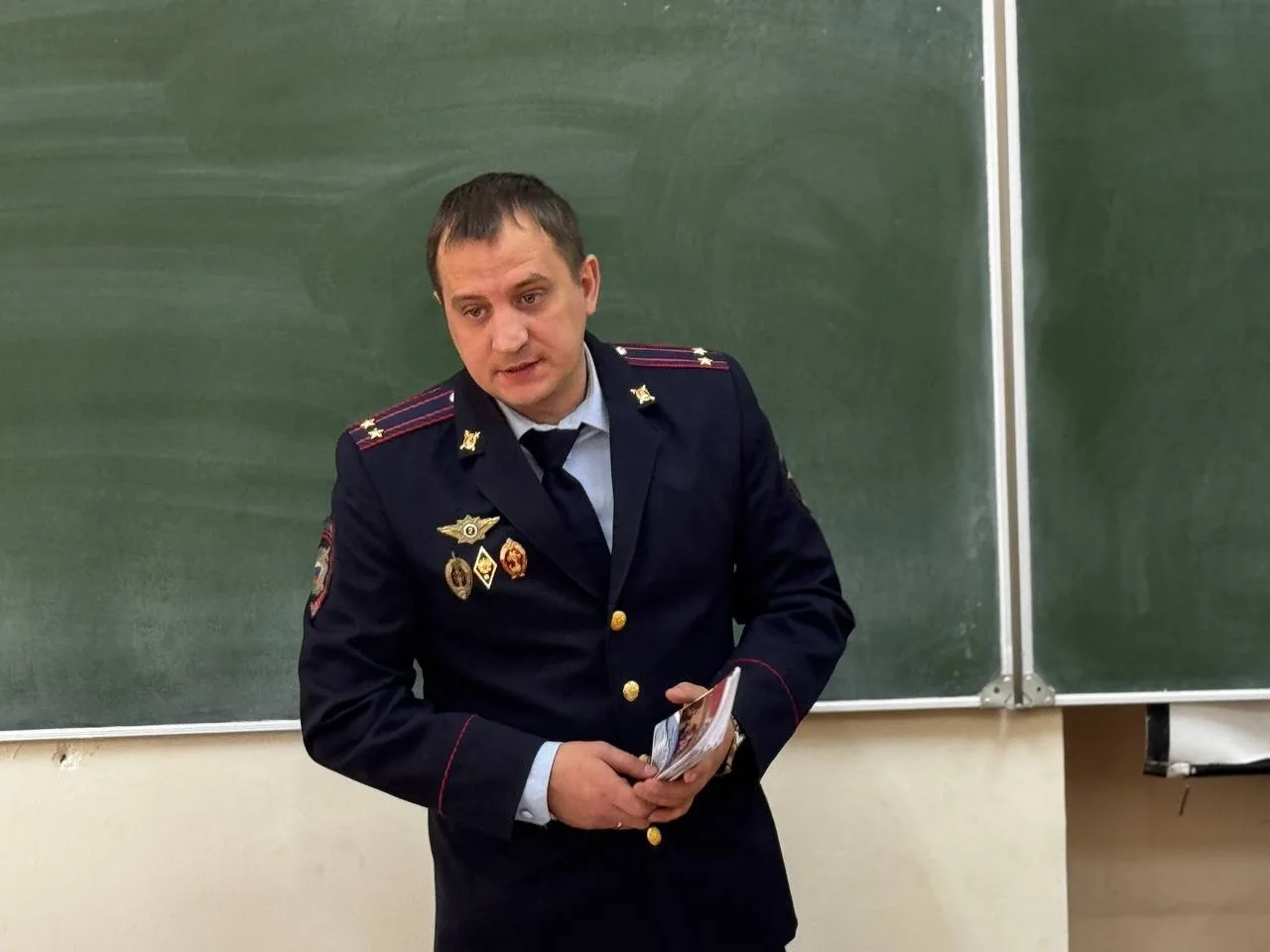 Лекция о службе в органах внутренних дел и перспективах поступления в Дальневосточный юридический институт МВД России имени И.Ф. Шилова.